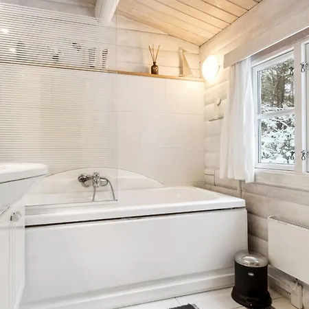 Solfred - 200m From The Sea By Interhome Vester Somarken